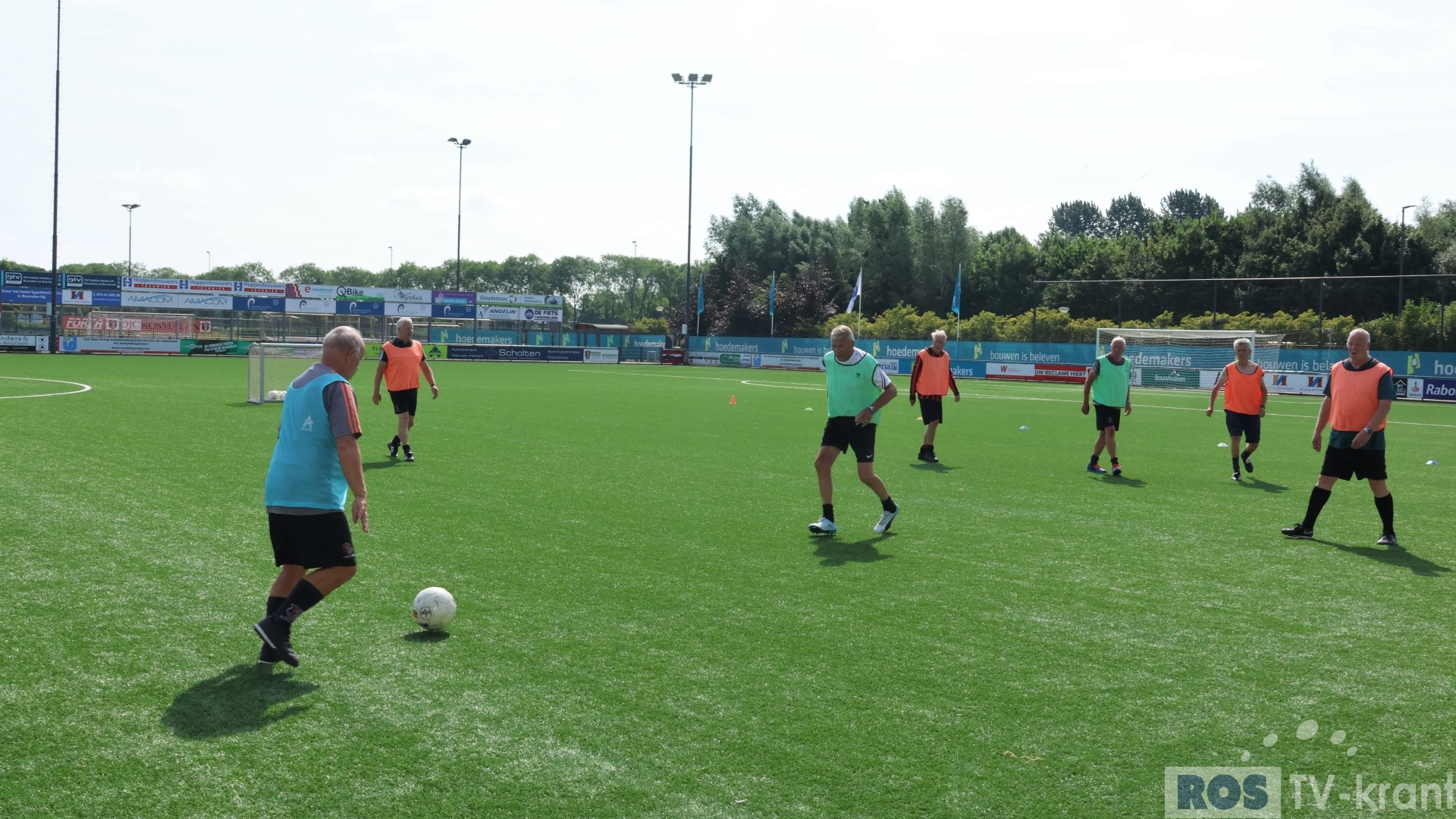 55 Voetbal bij OJC 14 JPG TV krant 55-voetbal-bij-ojc-14-jpg-tv-krant